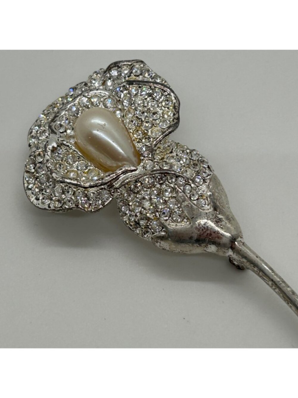 Vintage Napier Calla Lily Brooch Faux Pearl Rhinestones Pave' Silvertone 4" - Picture 3 of 10